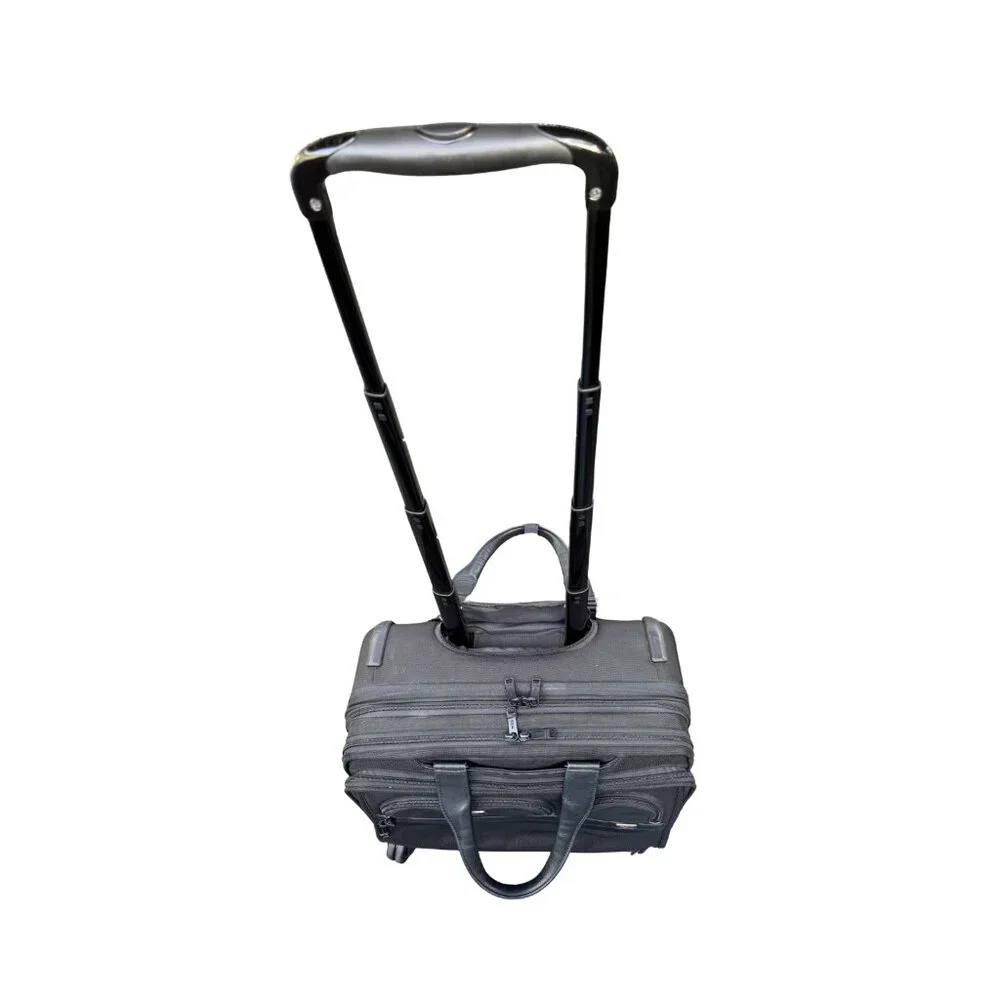 Tumi Alpha Deluxe 4-Wheeled Laptop Case Brief - Black | Gently Used
